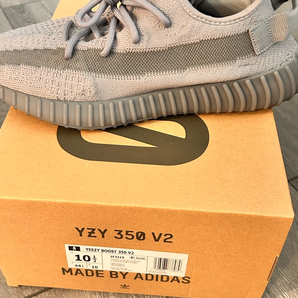 Adidas Yeezy Boost 350 V2 Gray